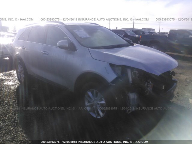 5XYPGDA53HG325503 - 2017 KIA SORENTO LX/L SILVER photo 1