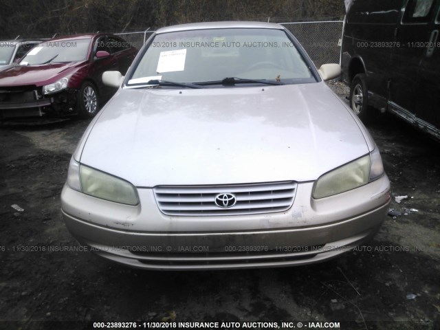 4T1BG22K1XU566360 - 1999 TOYOTA CAMRY CE/LE/XLE TAN photo 6