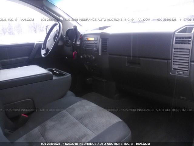 1N6AA07B87N232896 - 2007 NISSAN TITAN XE/SE/LE SILVER photo 5