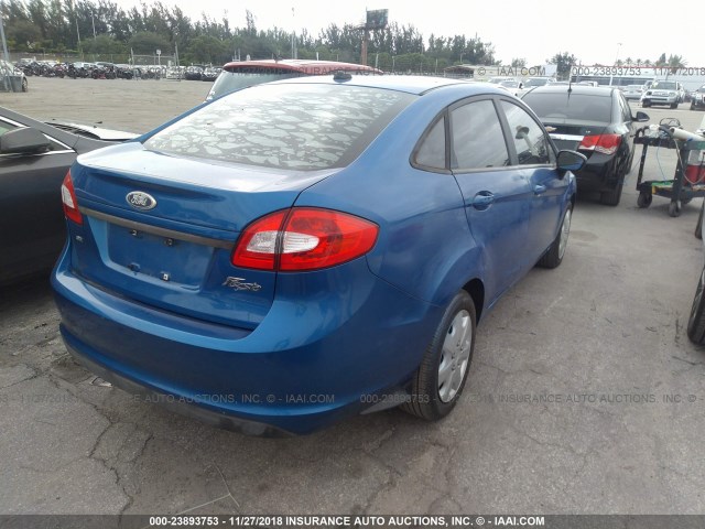 3FADP4BJ2BM132497 - 2011 FORD FIESTA SE BLUE photo 4