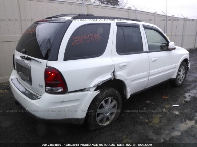 5GADT13S442316511 - 2004 BUICK RAINIER CXL WHITE photo 4