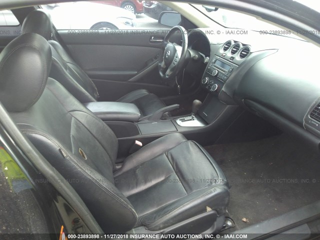 1N4BL24E68C195877 - 2008 NISSAN ALTIMA 3.5SE BLACK photo 5