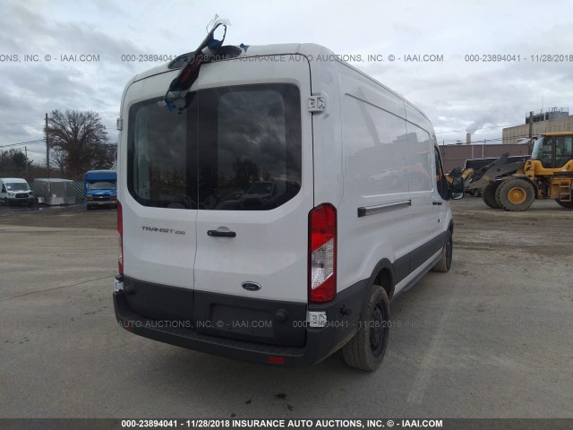 1FTYR2CM3JKA43949 - 2018 FORD TRANSIT T-250 WHITE photo 4