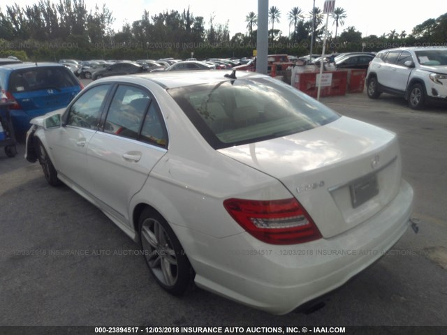 WDDGF4HBXCA629957 - 2012 MERCEDES-BENZ C 250 WHITE photo 3