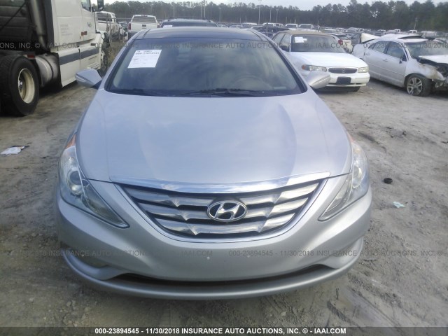 5NPEC4AB1DH572255 - 2013 HYUNDAI SONATA SE/LIMITED SILVER photo 6