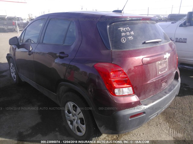 3GNCJKSB9GL157678 - 2016 CHEVROLET TRAX LS MAROON photo 3