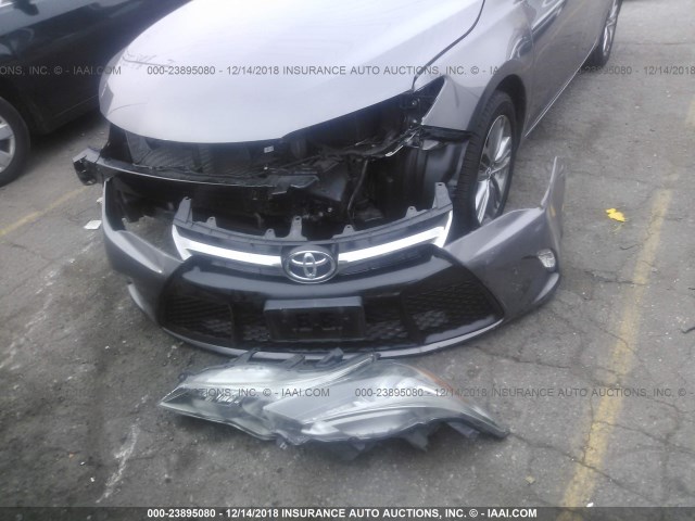 4T1BF1FK3FU967933 - 2015 TOYOTA CAMRY LE/XLE/SE/XSE GRAY photo 6