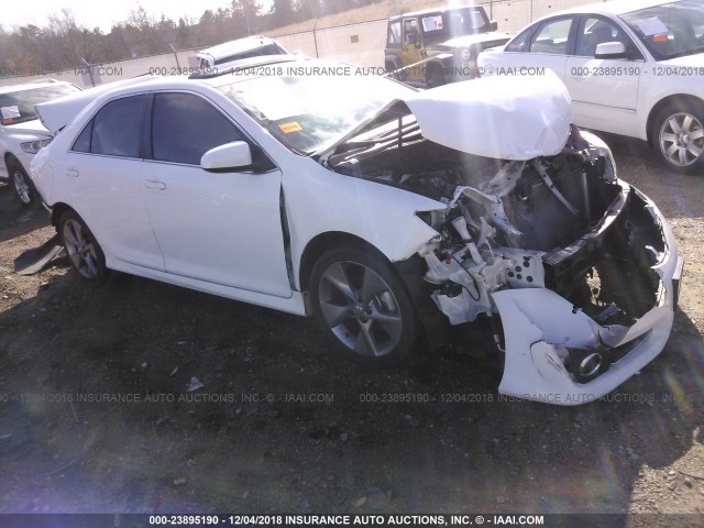 4T1BF1FK1EU807080 - 2014 TOYOTA CAMRY L/SE/LE/XLE WHITE photo 1