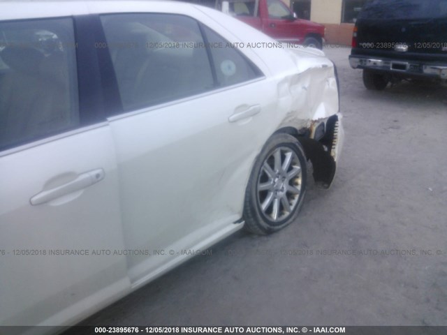 1G6DC67A660139555 - 2006 CADILLAC STS WHITE photo 6