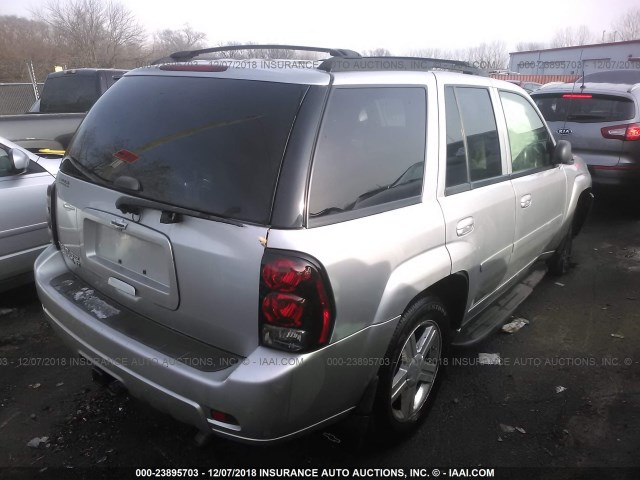 1GNDT13S882141238 - 2008 CHEVROLET TRAILBLAZER LS/LT GRAY photo 4