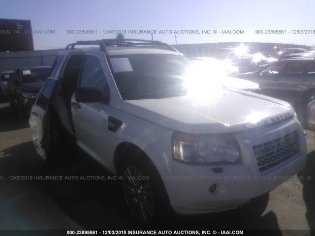 SALFT2BN9AH157785 - 2010 LAND ROVER LR2 HSE TECHNOLOGY WHITE photo 1