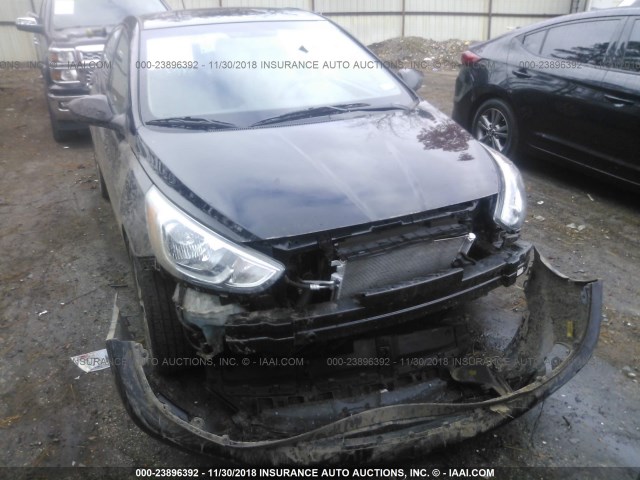 KMHCT4AE0HU379703 - 2017 HYUNDAI ACCENT SE BLACK photo 6