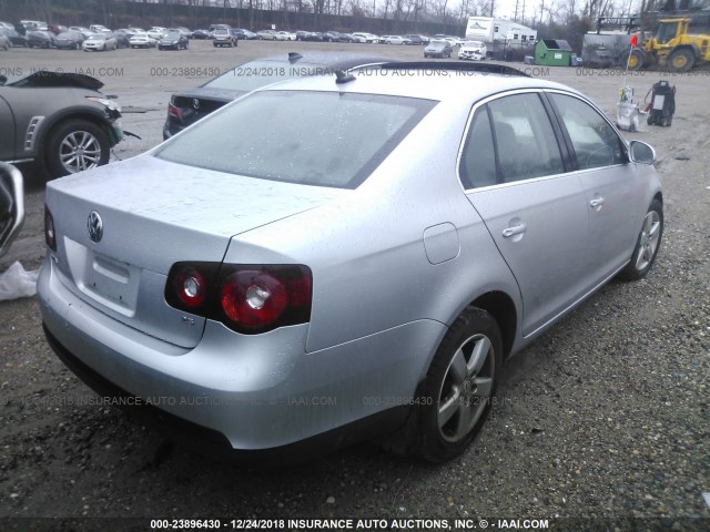 3VWRZ71K38M007665 - 2008 VOLKSWAGEN JETTA SE/SEL GRAY photo 4