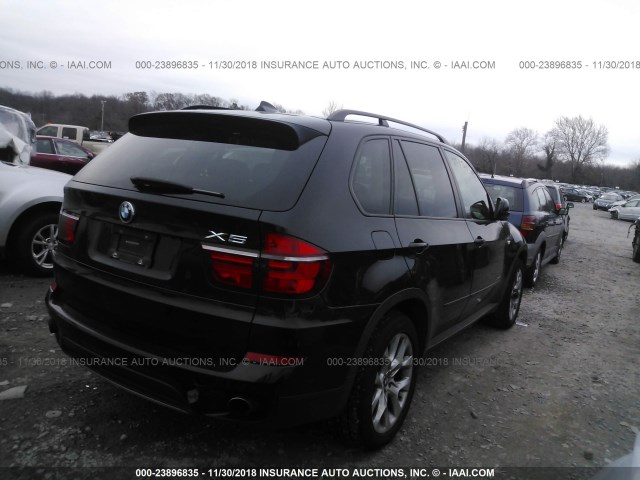 5UXZV4C58BL410858 - 2011 BMW X5 XDRIVE35I Czarny zdjęcie 4