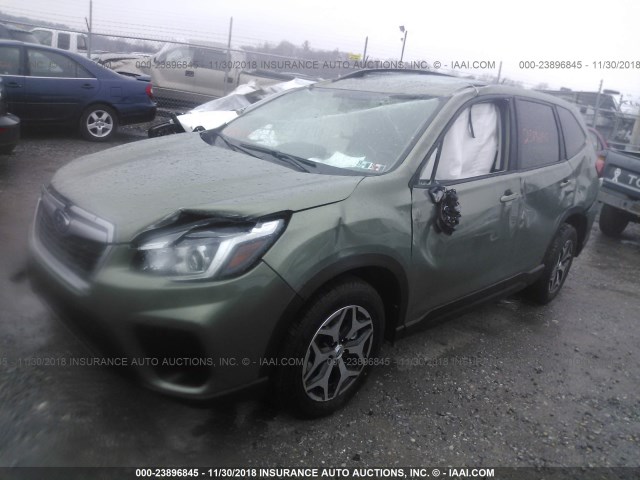 JF2SKAEC6KH425028 - 2019 SUBARU FORESTER PREMIUM GREEN photo 2