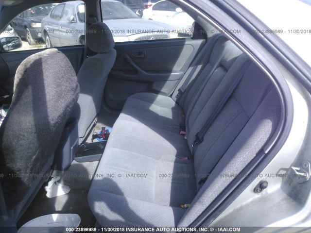 JT2BG22K810598105 - 2001 TOYOTA CAMRY CE/LE/XLE SILVER photo 8