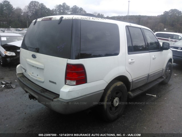 1FMRU15W73LB82860 - 2003 FORD EXPEDITION XLT WHITE photo 4