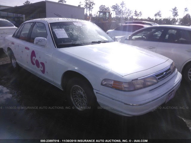 2FALP74WXVX162149 - 1997 FORD CROWN VICTORIA LX WHITE photo 1