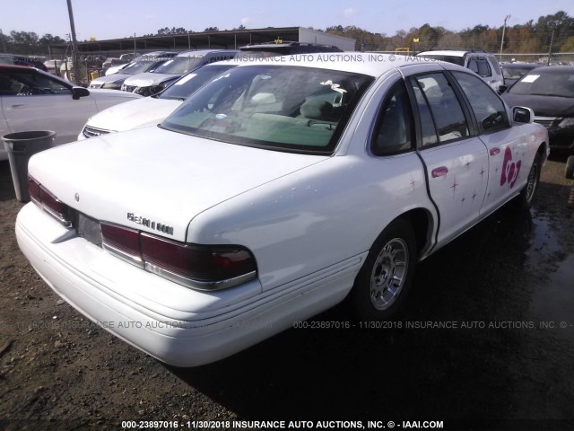 2FALP74WXVX162149 - 1997 FORD CROWN VICTORIA LX WHITE photo 4