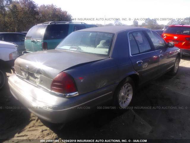 2FAFP74W5WX100558 - 1998 FORD CROWN VICTORIA LX GRAY photo 4