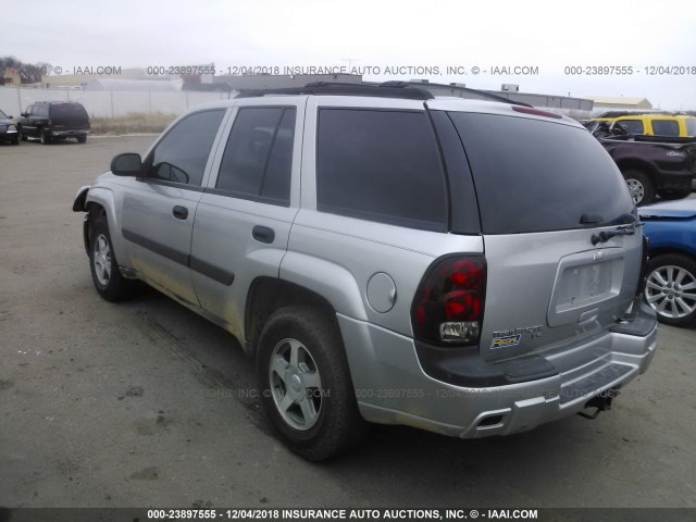 1GNDS13S252389953 - 2005 CHEVROLET TRAILBLAZER LS/LT SILVER photo 3