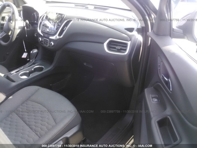 2GNAXJEV4J6278765 - 2018 CHEVROLET EQUINOX LT GRAY photo 5