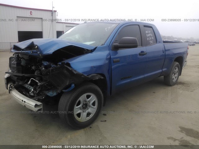 5TFRW5F16GX199835 - 2016 TOYOTA TUNDRA DOUBLE CAB SR/SR5 BLUE photo 2