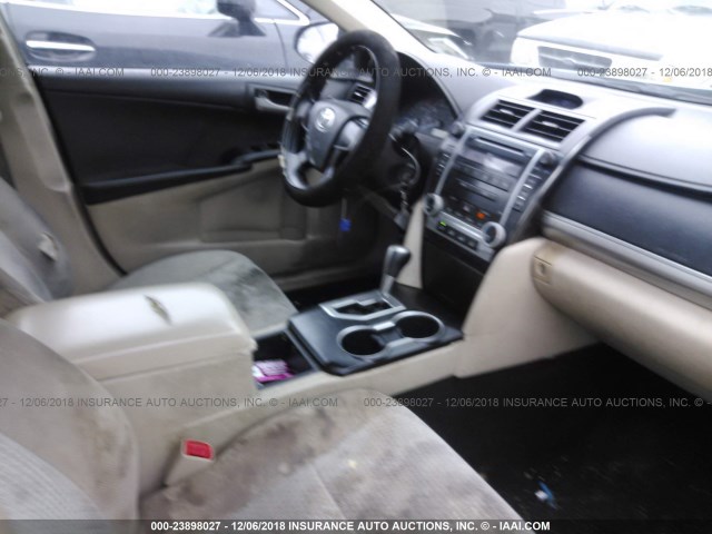 4T1BF1FK1CU595973 - 2012 TOYOTA CAMRY SE/LE/XLE 蓝色 照片 5