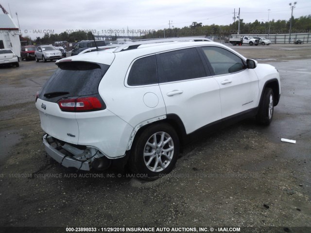 1C4PJLCB6GW351741 - 2016 JEEP CHEROKEE LATITUDE WHITE photo 4