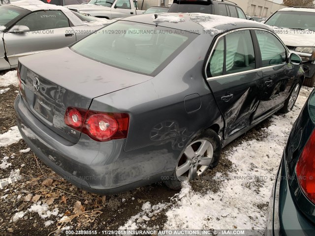 3VWRM71K48M181159 - 2008 VOLKSWAGEN JETTA SE/SEL GRAY photo 4