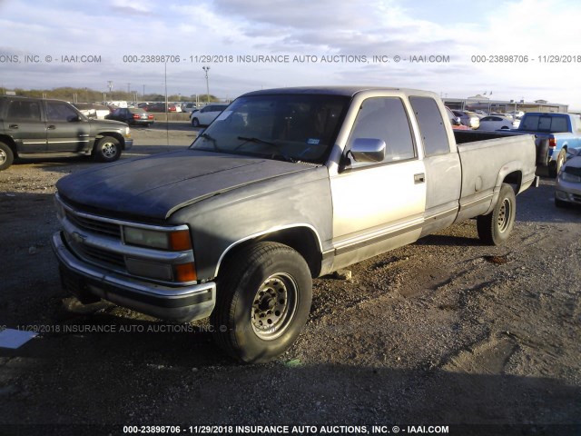 1GCGC29R1TE146921 - 1996 CHEVROLET GMT-400 C2500 GRAY photo 2