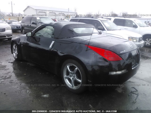 JN1BZ36AX7M654445 - 2007 NISSAN 350Z ROADSTER BLACK photo 3