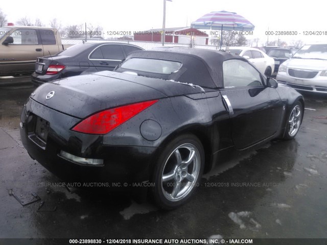 JN1BZ36AX7M654445 - 2007 NISSAN 350Z ROADSTER BLACK photo 4