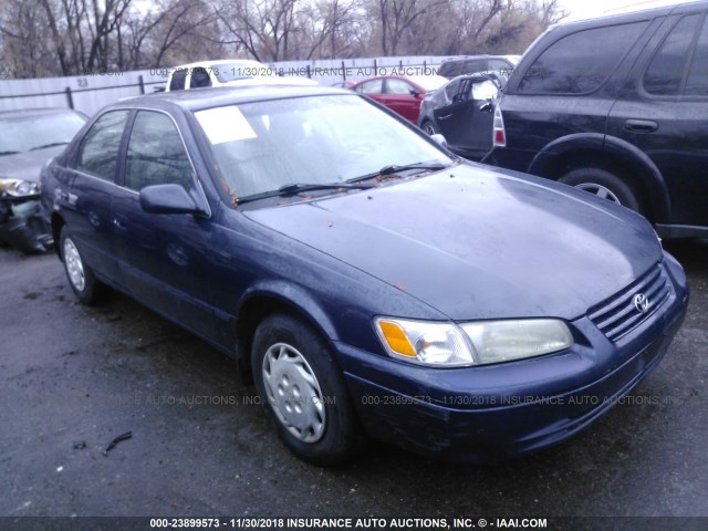 JT2BG22KXX0309055 - 1999 TOYOTA CAMRY LE/XLE BLUE photo 1