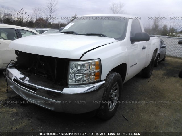 1GCNCPEX0CZ188224 - 2012 CHEVROLET SILVERADO C1500 WHITE photo 2