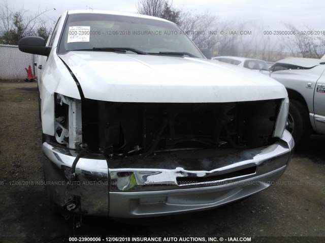 1GCNCPEX0CZ188224 - 2012 CHEVROLET SILVERADO C1500 WHITE photo 6