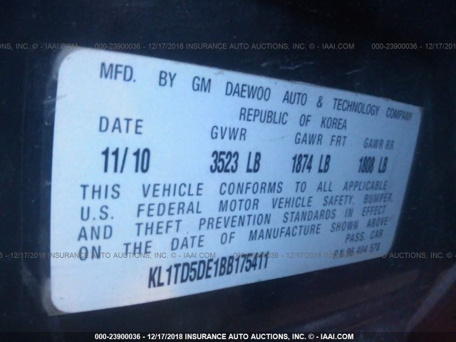 KL1TD5DE1BB175411 - 2011 CHEVROLET AVEO LS/LT BLACK photo 9