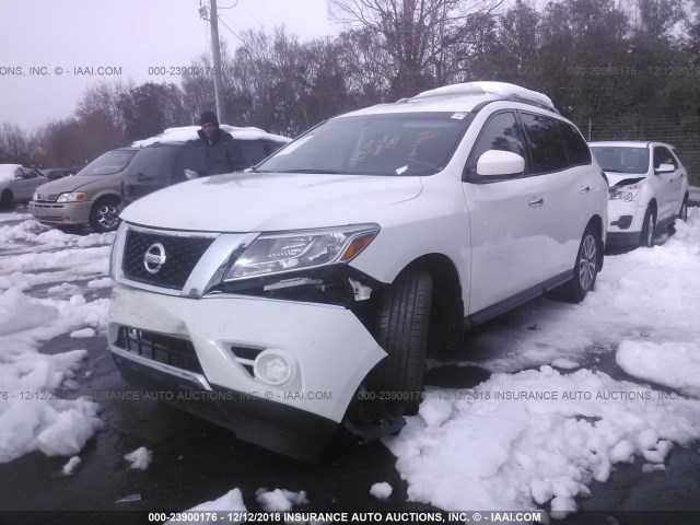 5N1AR2MN6FC674152 - 2015 NISSAN PATHFINDER S/SV/SL/PLATINUM WHITE photo 2