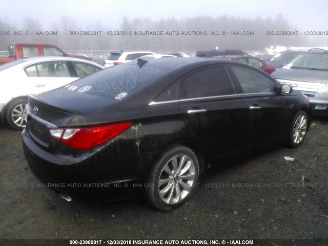 5NPEC4AC7DH700877 - 2013 HYUNDAI SONATA SE/LIMITED BLACK photo 4