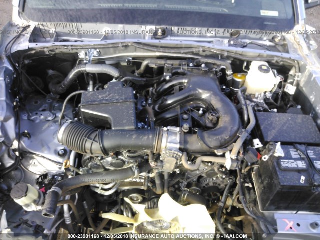 3TMDZ5BN7HM030179 - 2017 TOYOTA TACOMA DBL CAB/SR5/TRD SPORT/OR SILVER photo 10