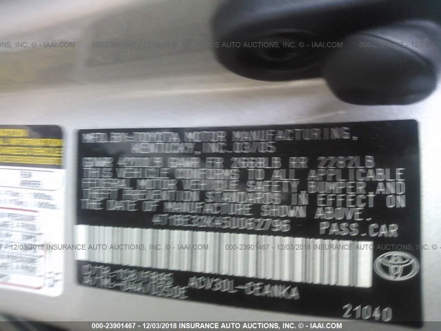 4T1BE32K45U062796 - 2005 TOYOTA CAMRY LE/XLE/SE SILVER photo 9