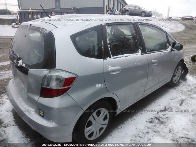 JHMGE8H32BC015094 - 2011 HONDA FIT SILVER photo 4