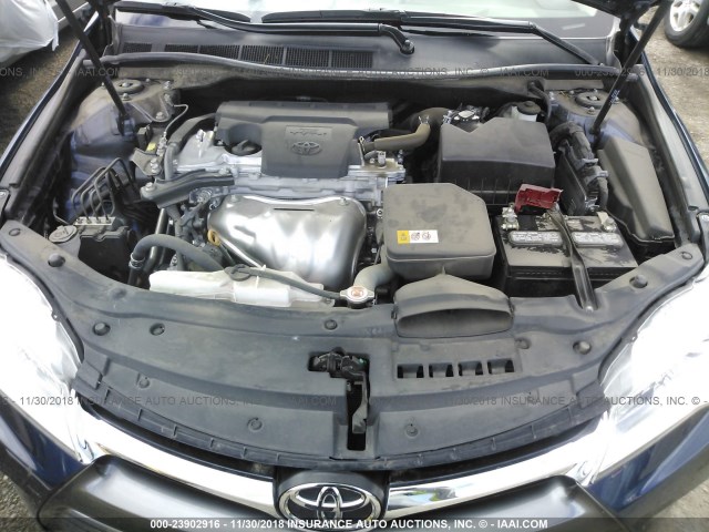 4T1BF1FK9HU648832 - 2017 TOYOTA CAMRY LE/XLE/SE/XSE BLUE photo 10
