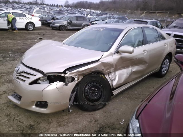 4T4BF3EK5AR070107 - 2010 TOYOTA CAMRY SE/LE/XLE GOLD photo 2