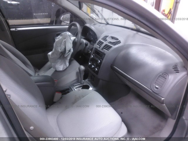 1G1ZS58N77F238734 - 2007 CHEVROLET MALIBU LS 银色 照片 5