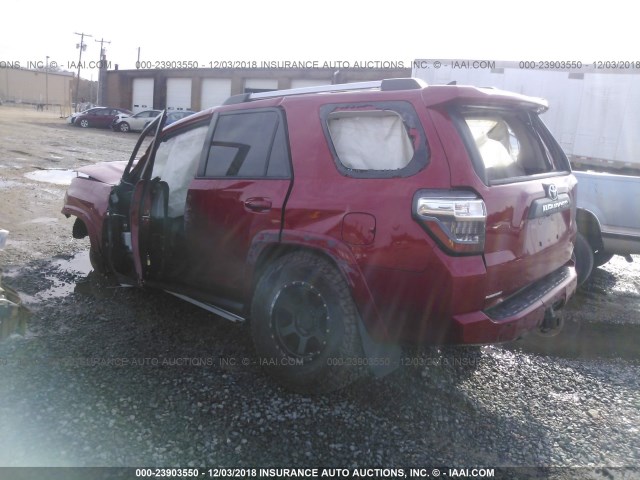 JTEBU5JRXF5245788 - 2015 TOYOTA 4RUNNER SR5/LIMITED/TRAIL/TRD PRO RED photo 3