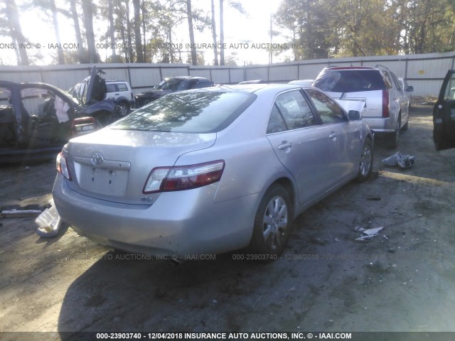 JTNBB46KX73036589 - 2007 TOYOTA CAMRY NEW GENERAT HYBRID SILVER photo 4