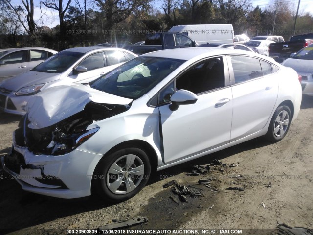 1G1BC5SM8H7197511 - 2017 CHEVROLET CRUZE LS 白色 照片 2