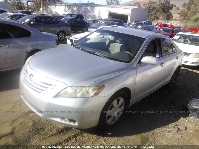 4T1BE46K77U193448 - 2007 TOYOTA CAMRY NEW GENERAT CE/LE/XLE/SE SILVER photo 2