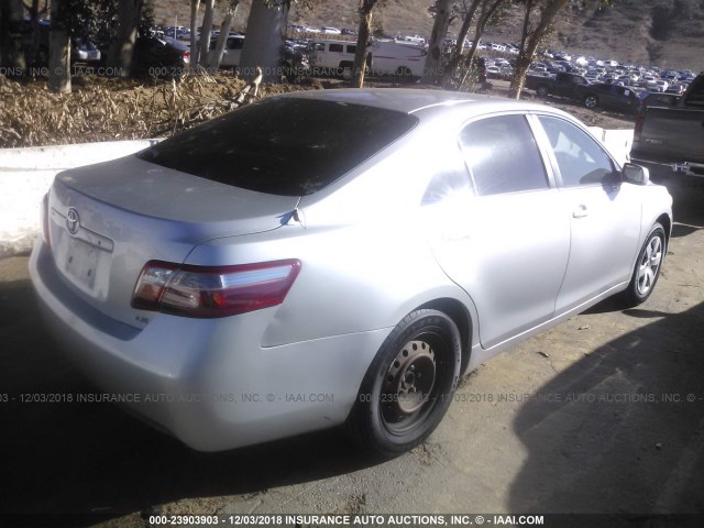 4T1BE46K77U193448 - 2007 TOYOTA CAMRY NEW GENERAT CE/LE/XLE/SE SILVER photo 4
